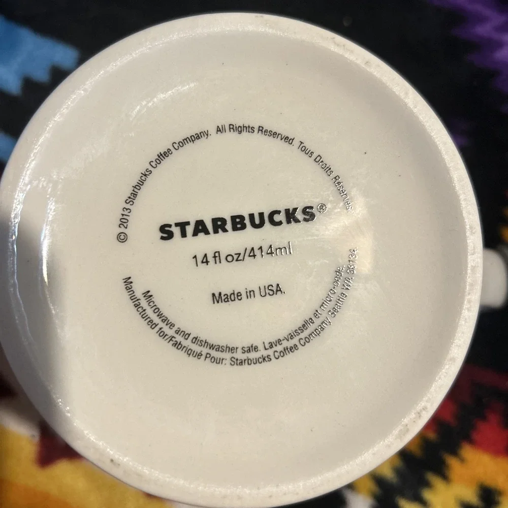STARBUCKS 2013 Large 14 fl oz Coffee Tea Mug Off-White Cup